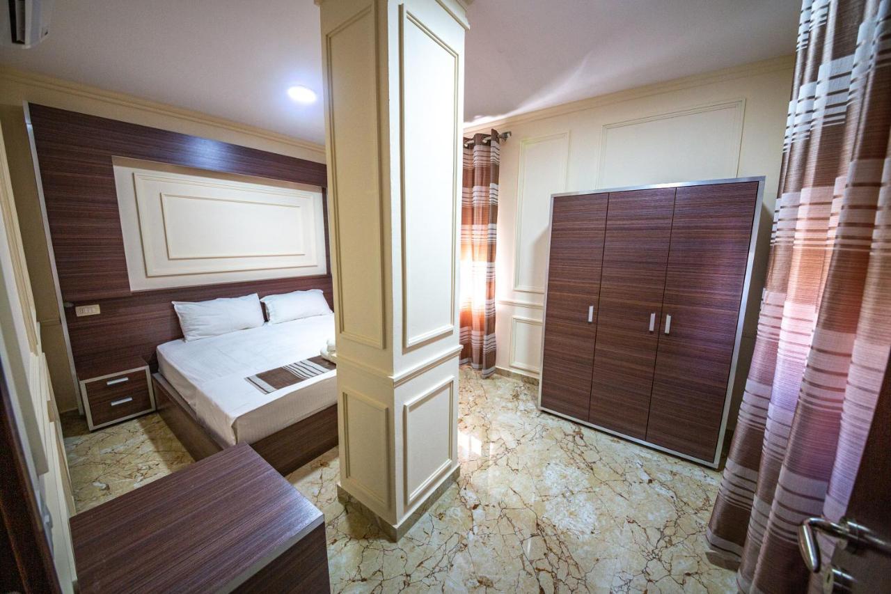 Qerret Royal Park Hotel מראה חיצוני תמונה