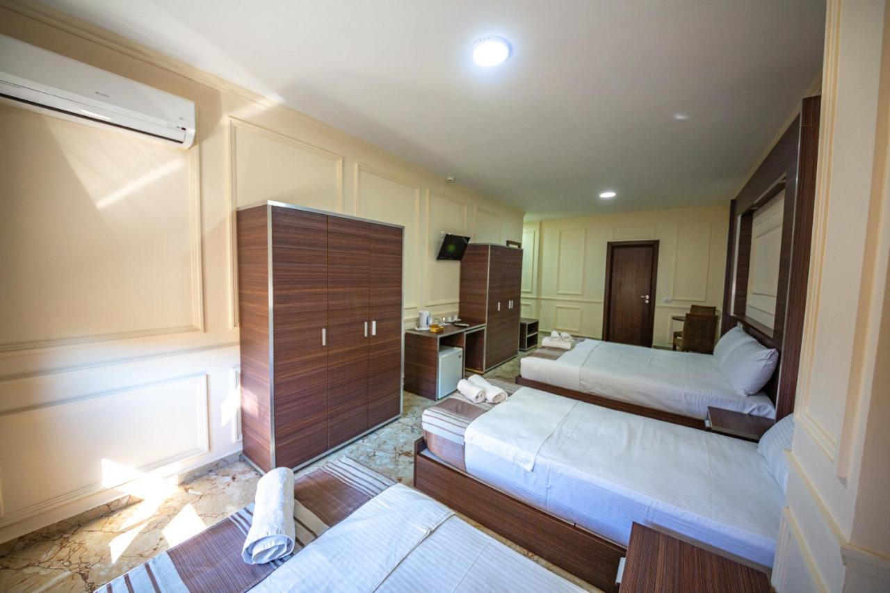 Qerret Royal Park Hotel מראה חיצוני תמונה