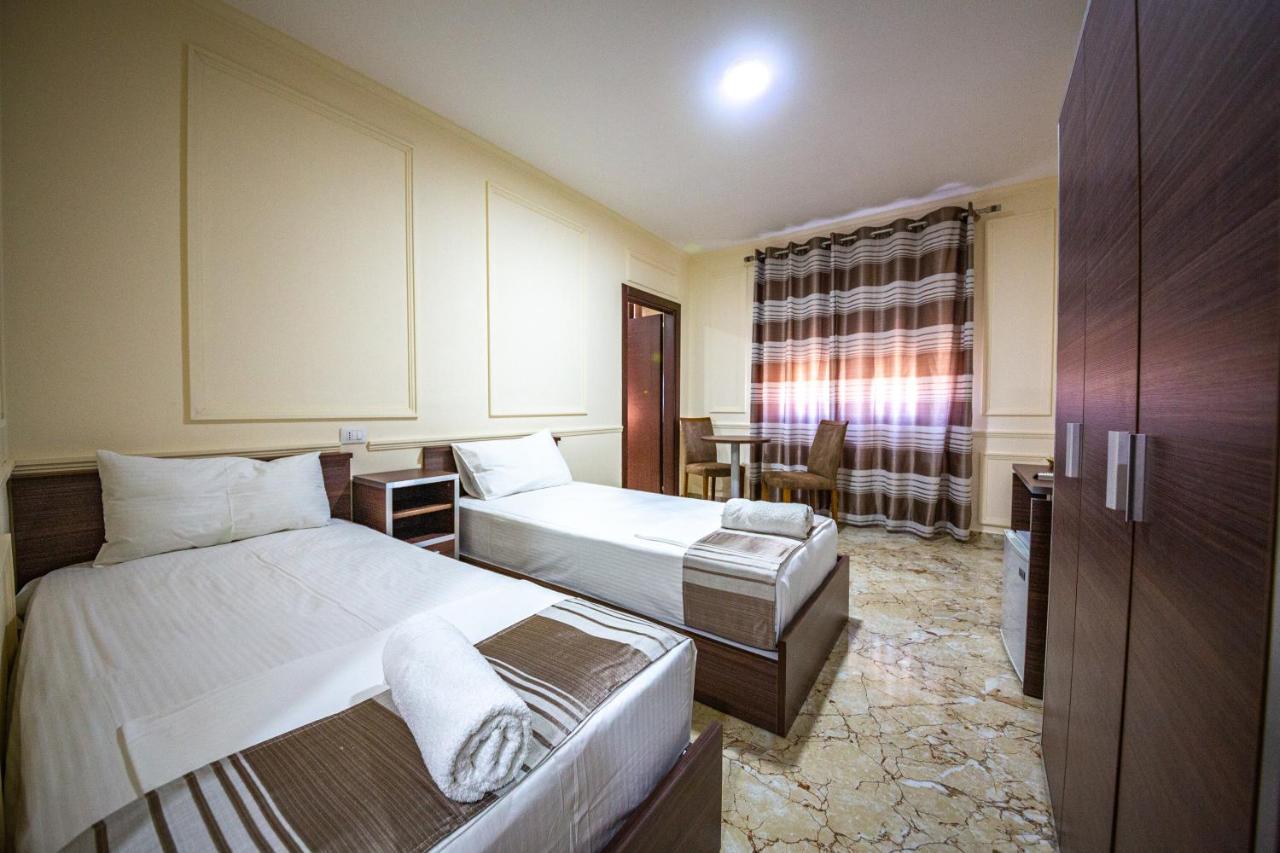 Qerret Royal Park Hotel מראה חיצוני תמונה