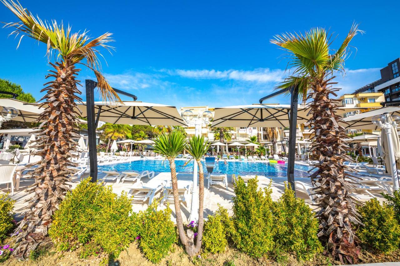 Qerret Royal Park Hotel מראה חיצוני תמונה