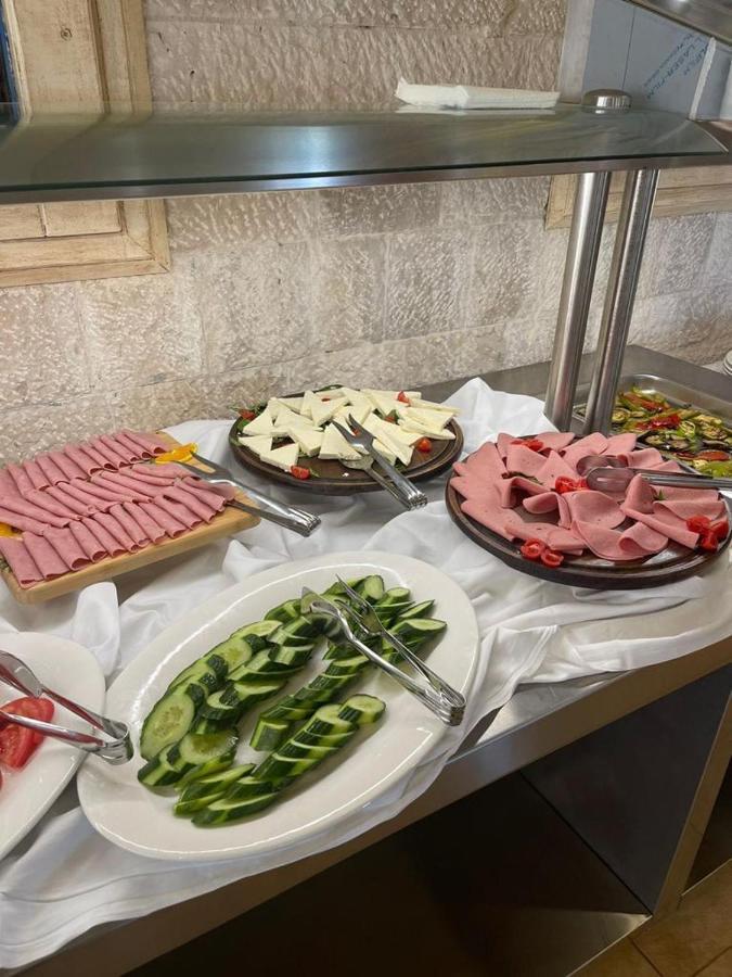 Qerret Royal Park Hotel מראה חיצוני תמונה