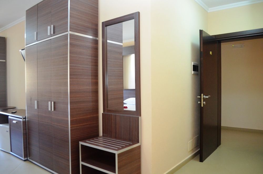 Qerret Royal Park Hotel מראה חיצוני תמונה